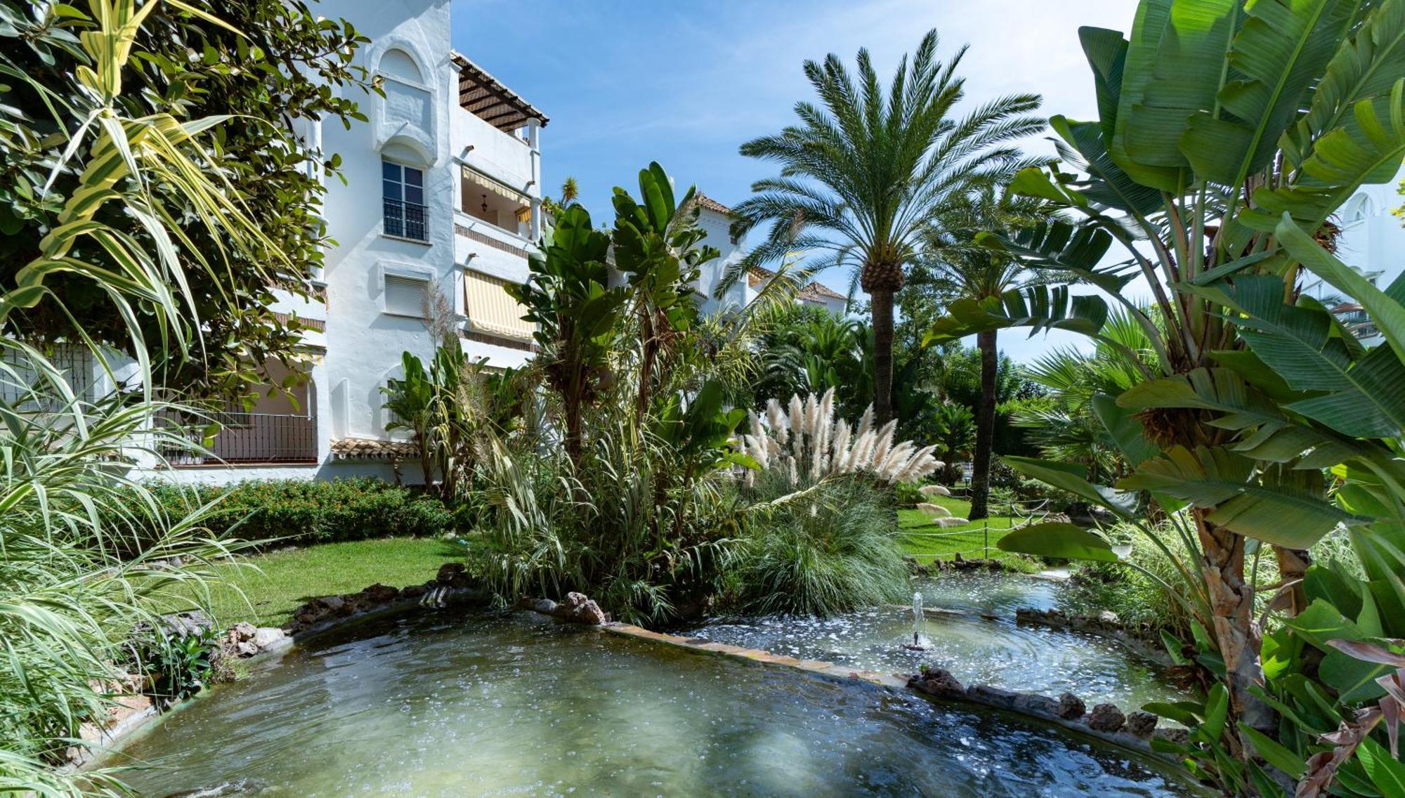 Holidays & Homes I Benalmadena Playa, Piscinas ,Relax Buitenkant foto