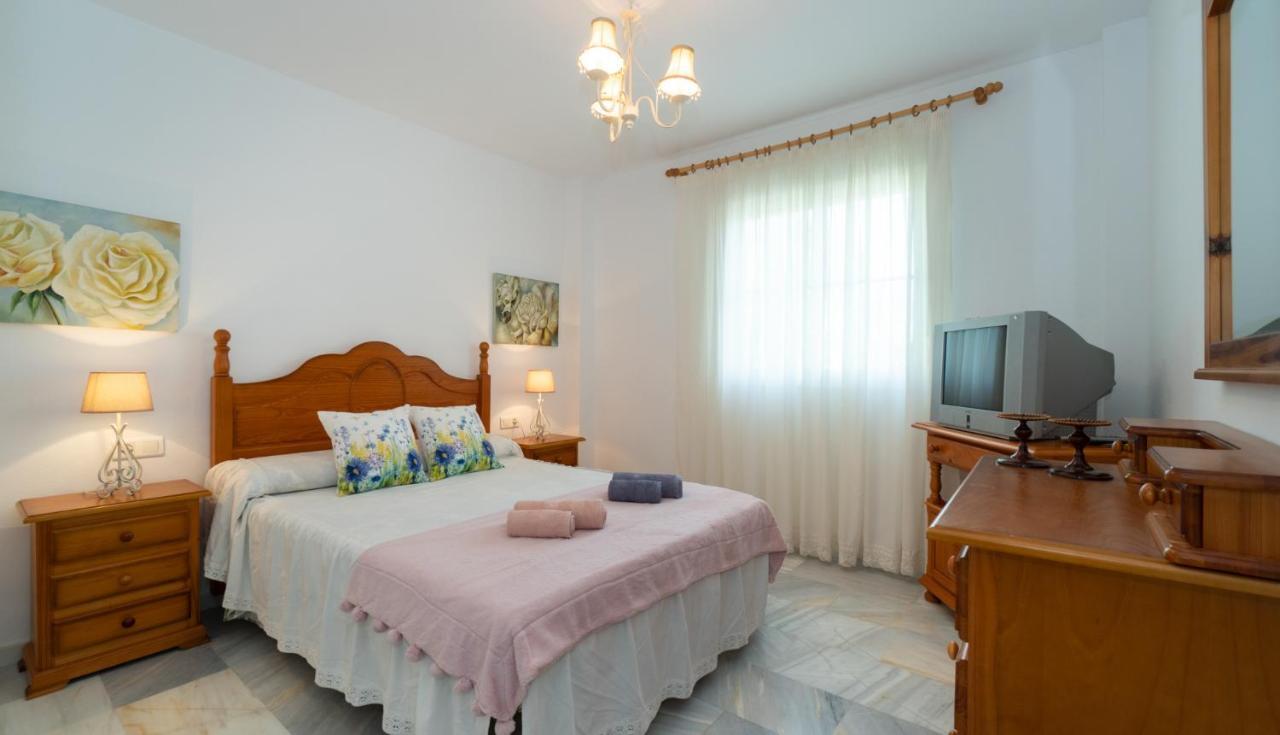 Holidays & Homes I Benalmadena Playa, Piscinas ,Relax Buitenkant foto