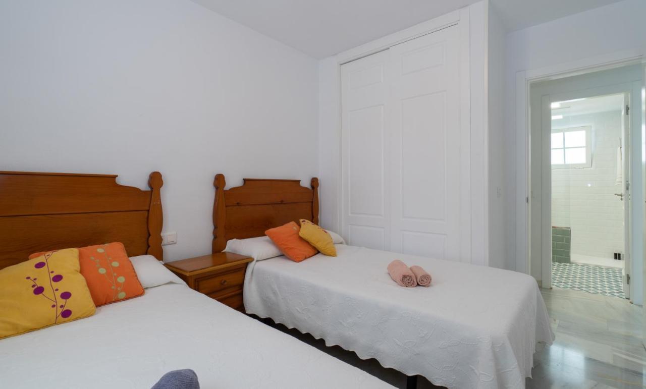 Holidays & Homes I Benalmadena Playa, Piscinas ,Relax Buitenkant foto
