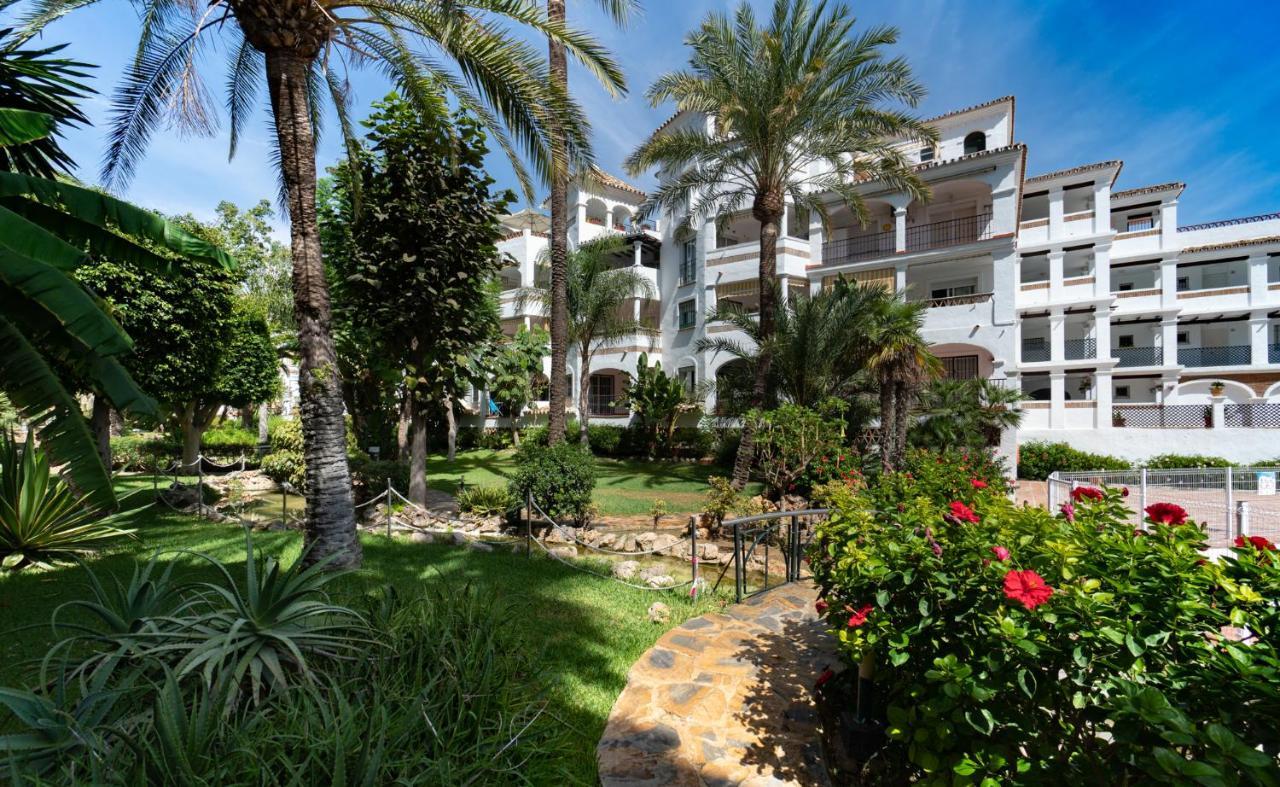 Holidays & Homes I Benalmadena Playa, Piscinas ,Relax Buitenkant foto